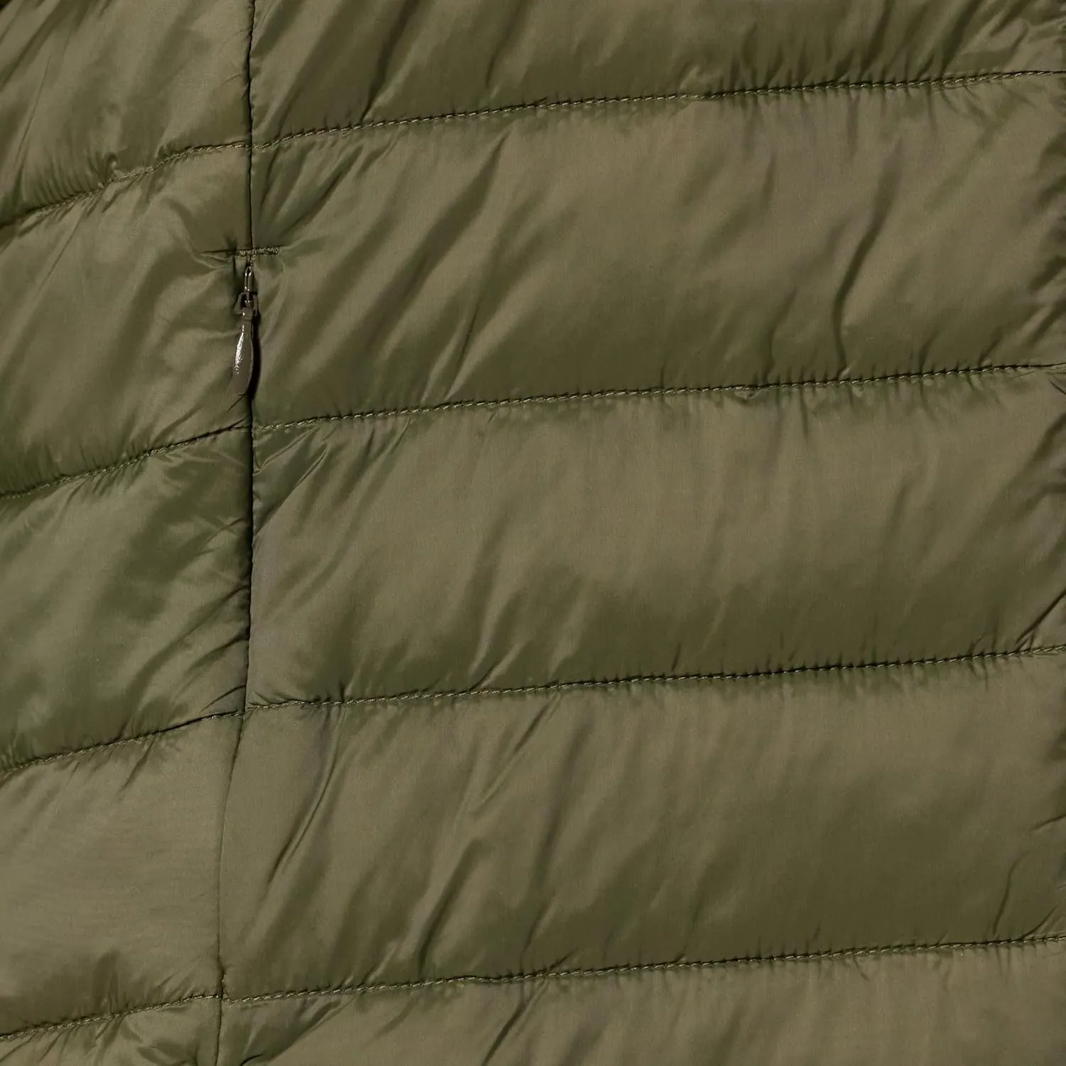 Amazon Essentials Women's Lightweight Water-Resistant Packable Puffer Jacket (Available in Plus Size)