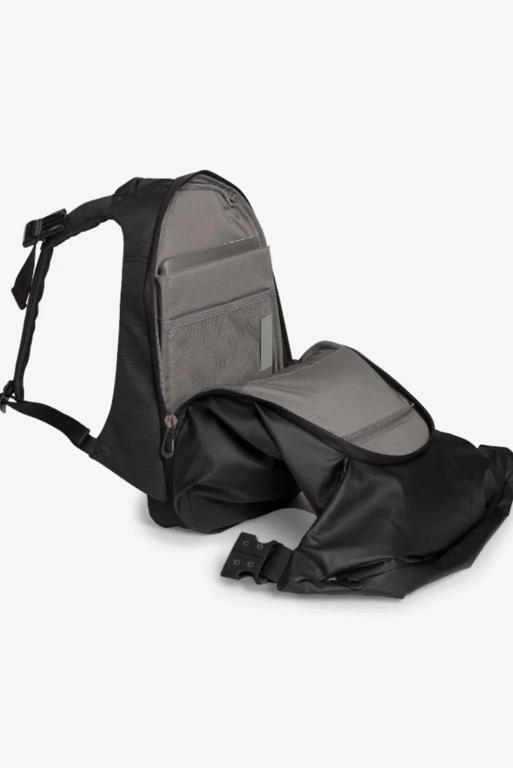 Cote Et Ciel Nile Obsidian Backpack