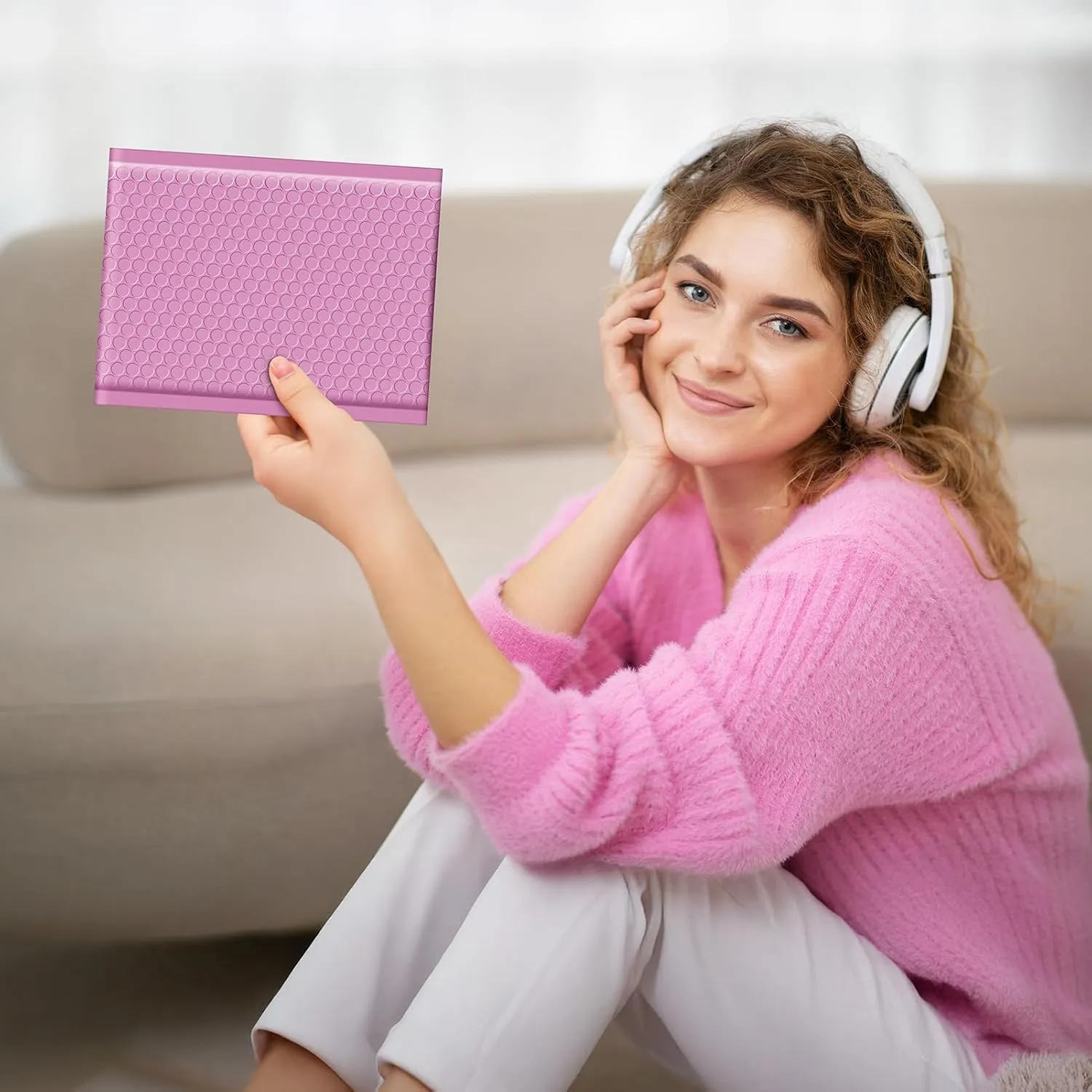 Fuxury Bubble Mailers 6x10" 100 Pack, Pinkish Purple Padded Envelopes Usable Size 6x9" Self Seal Mailing Envelopes Bubble Padded Shipping Bags for Mailing,Packaging, Small Business