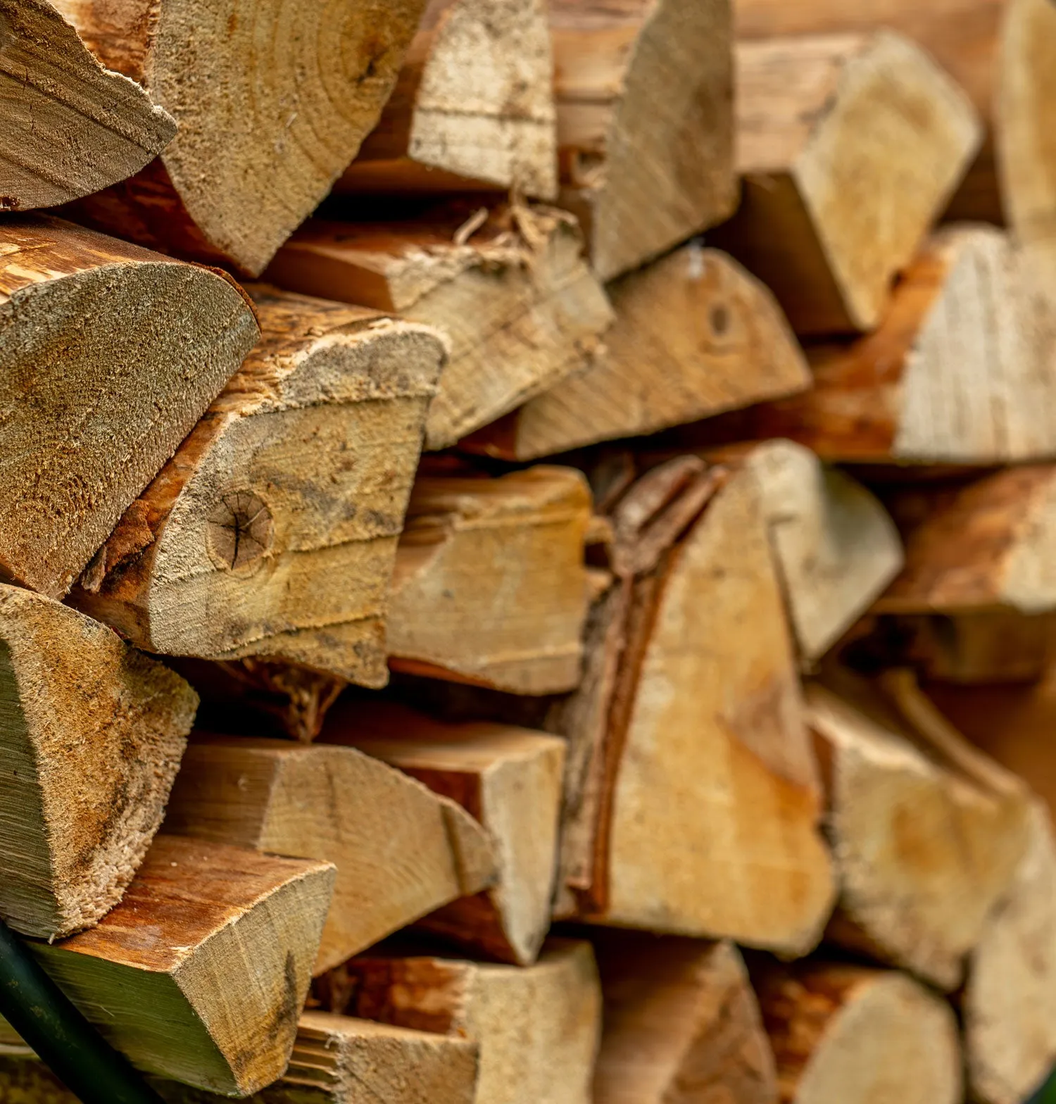 Homefire Kiln Dried Hardwood Logs - Bulk Bag (0.8m3)
