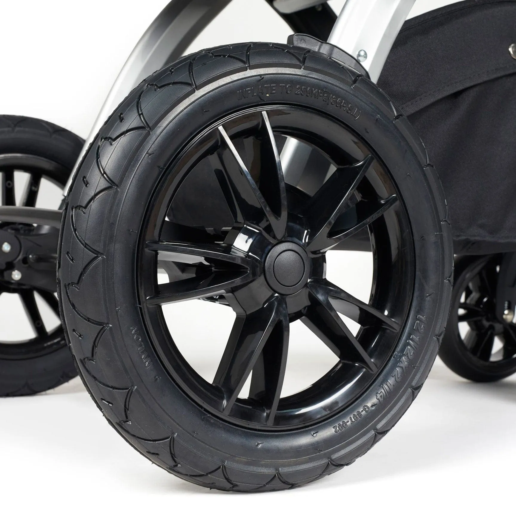 Ickle Bubba Stomp Luxe 2 in 1 Premium Pram - Silver/Midnight/Black