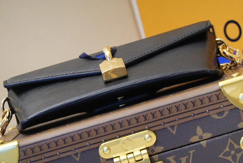 LOV2 Bags - Fashion Bags  1507