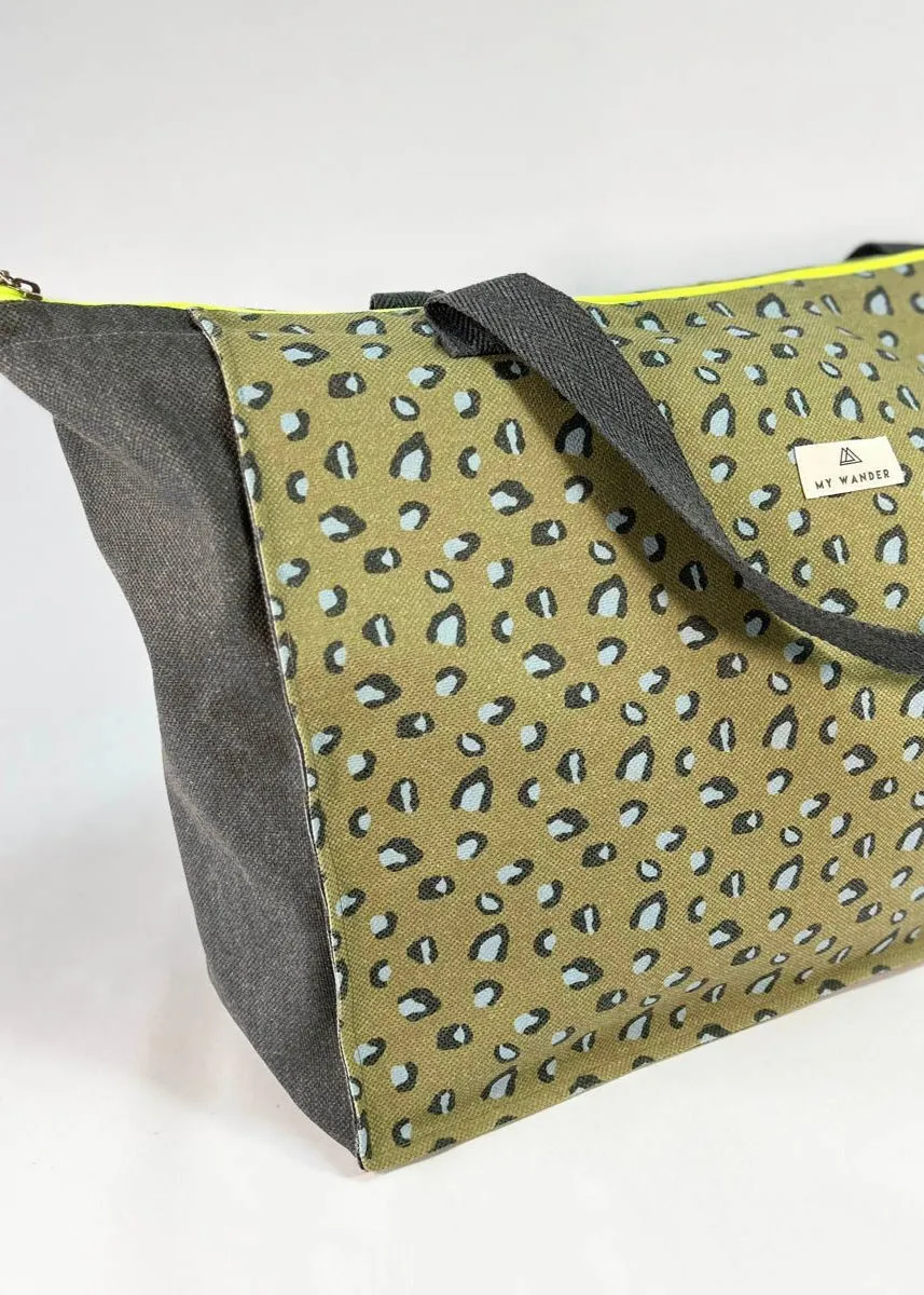 <tc>Gia Extra Large Travel Bag</tc>