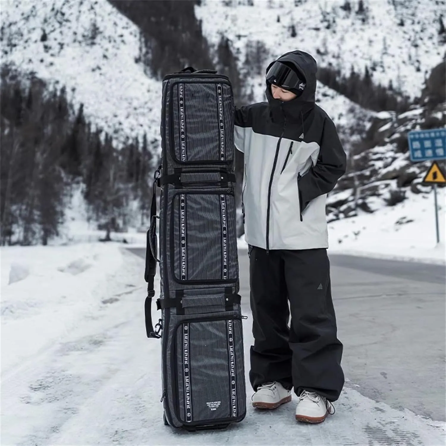 Roller Snowboard Bag with Wheels Double Rolling Ski Bag Padded Waterproof Snowboard Bag Foldable Wheeled Ski Bag for Single Ski or 2 Sets Skis